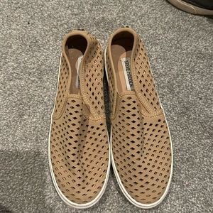 Steve Madden slip on loafers